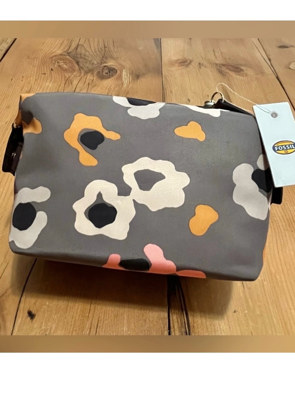NWT - FOSSIL KEYPER Cosmetic Case